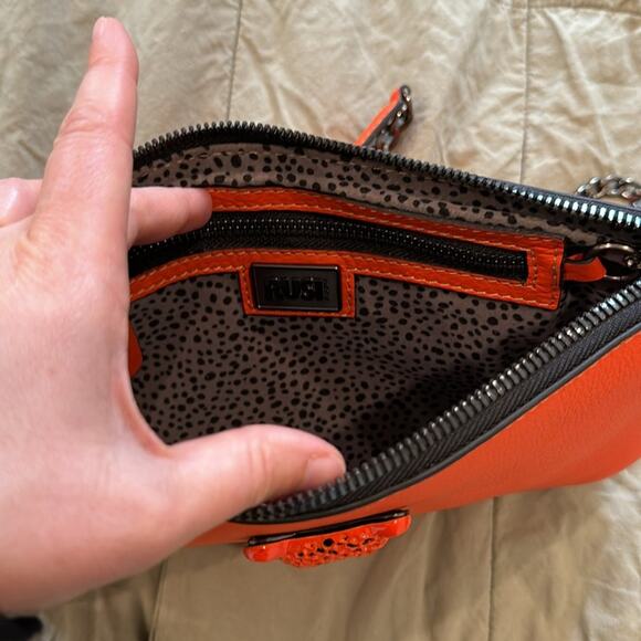 NWOT Rusi Designs Orange Crossbody Chain Purse - Picture 5 of 10